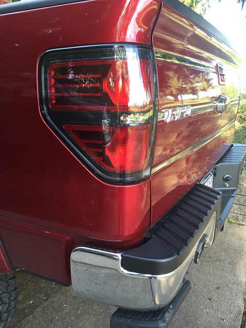 For sale: FX4/Raptor Tail lights (edges already painted too)-photo182.jpg