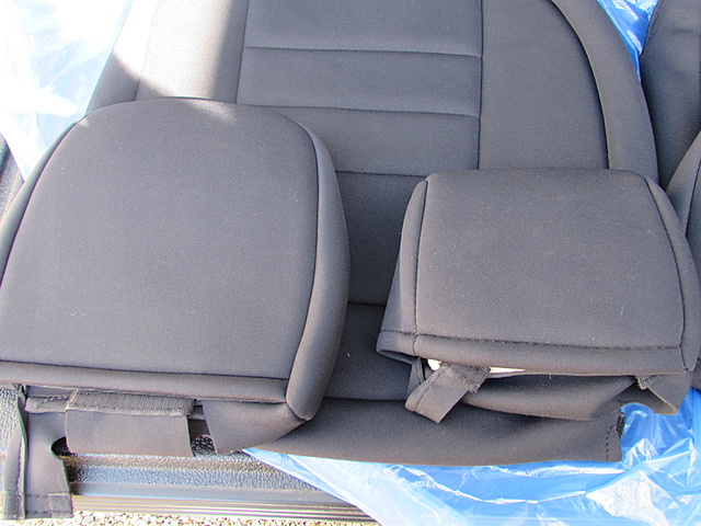 Wet Okole Rear Seat Covers 60/40 Black for Extra Cab-img_4084.jpg