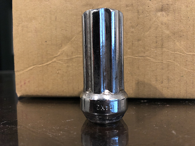 Pro Comp Chrome Lug Nuts-photo239.jpg