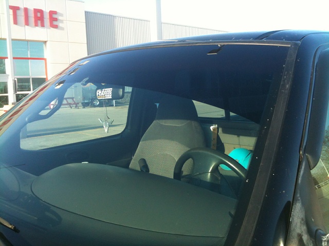 Tinting the windshield?-image-437349686.jpg