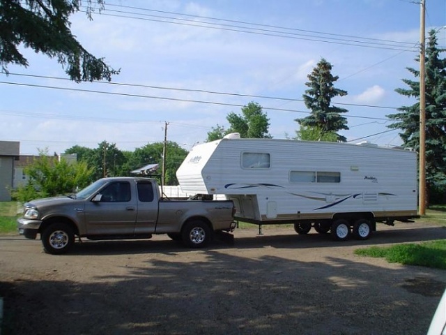 5th wheel hitch installed-172004754ucqvxf_ph.jpg