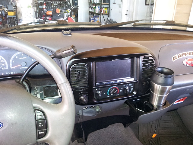 anyone have a touchscreen radio? if so what do you think about it?-forumrunner_20121030_090307.jpg