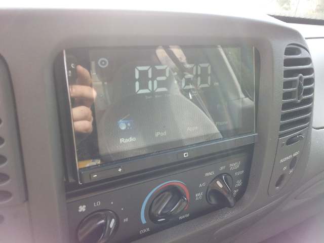 anyone have a touchscreen radio? if so what do you think about it?-forumrunner_20121102_143214.jpg