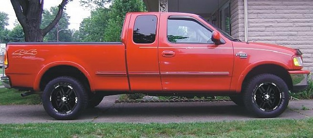 Pics of red 97-03 f150 with black wheels-951.jpg