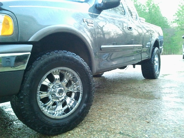 All of us with a 5x135 bolt pattern...POST UR WHEELS!  Not many in 5x135 :)-2012-02-21-17.45.42.jpg