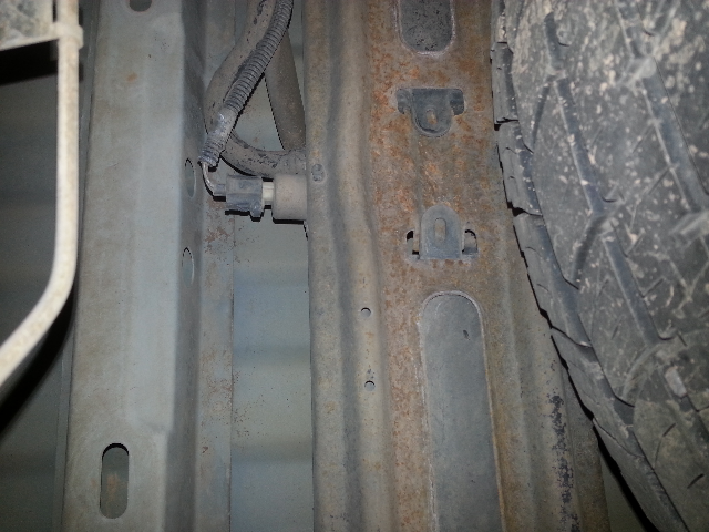 Noticed these while changing my Rear ABS sensor.-forumrunner_20140528_215137.jpg