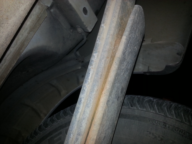Noticed these while changing my Rear ABS sensor.-forumrunner_20140528_215150.jpg
