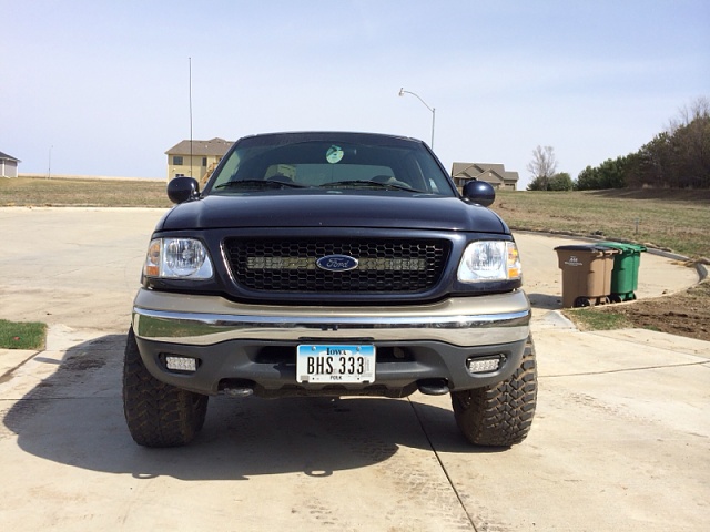 Any one ever mounted a curved 50 inch light bar on their bumper ?-image-333144677.jpg