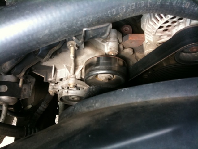 Serpentine Belt-image-900965748.jpg