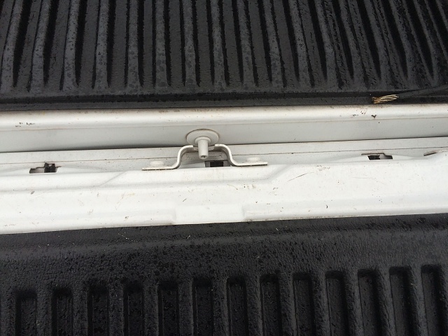 F150 Supercrew tailgate cables don't fit.-img_0855.jpg