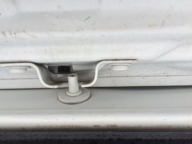 F150 Supercrew tailgate cables don't fit.-img_0856.jpg
