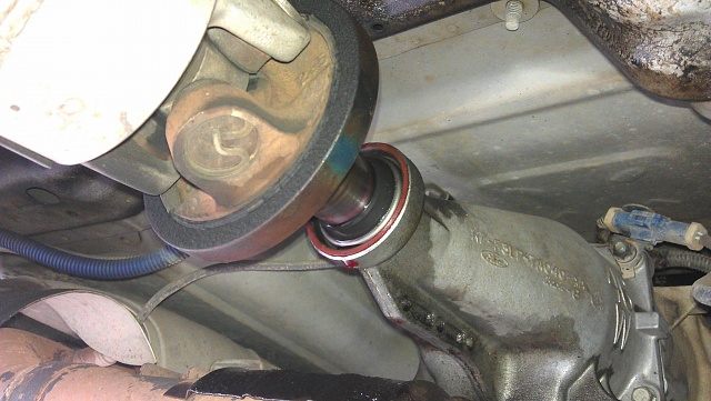 Transmission seal leak-sb9gm.jpg