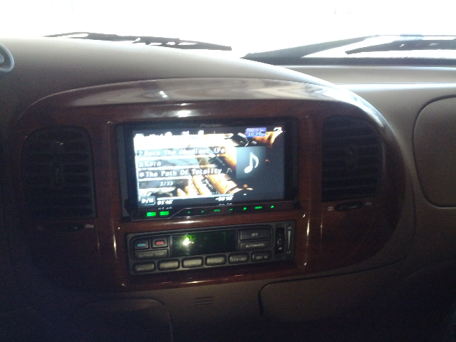 FINALLY Getting my new Headunit! Pioneer 4300DVD-forumrunner_20111228_133647.jpg