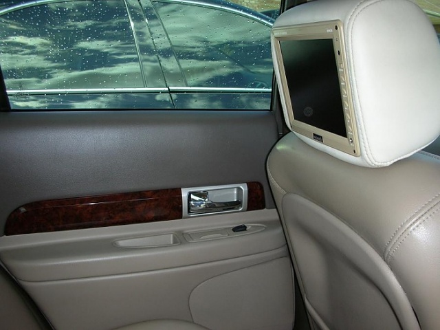 New truck to the Forum-2000-lincoln-ls-headrest.jpg