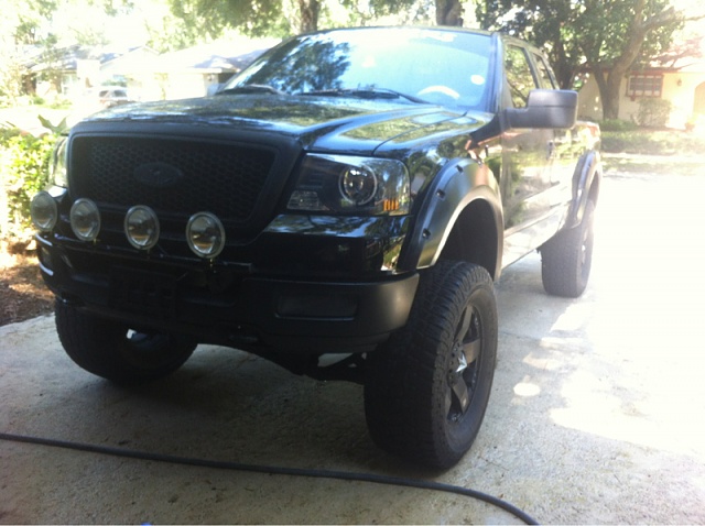 2005 F150 Lariat Lifted 4x4 for sale-image-3796561972.jpg
