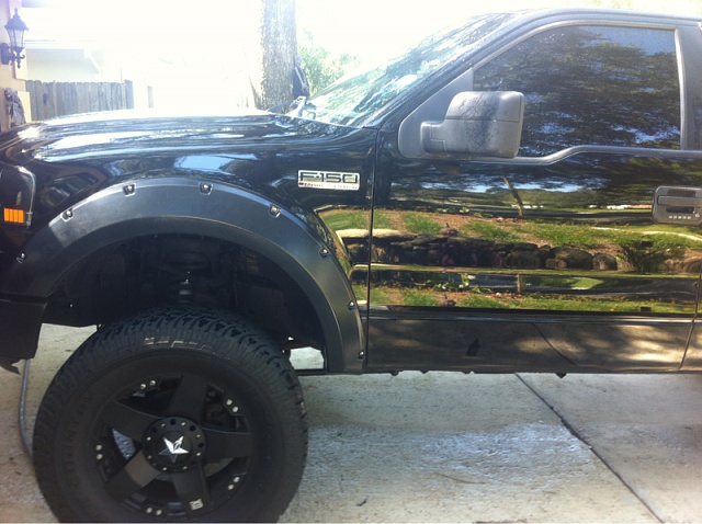 2005 F150 Lariat Lifted 4x4 for sale-image-3712638589.jpg