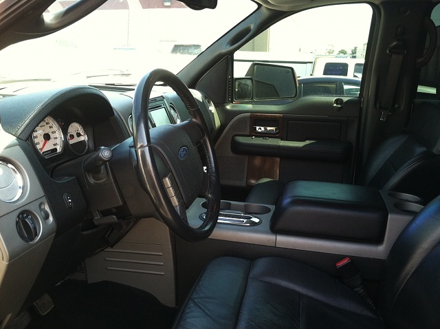 2004 Lariat SuperCrew Loaded and Lifted w/Extras!!-interior.jpg