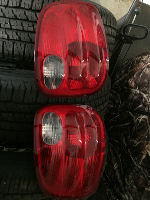SOLD...2003 Supercrew taillights and 3rd Brakelight-photo583.jpg