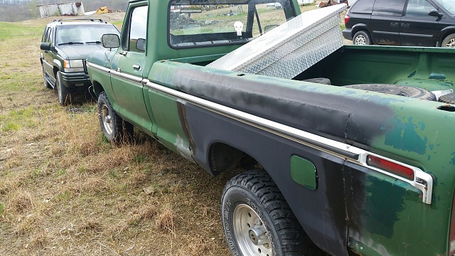 1979 ford f150 custom 4x4 W.VA-20160422_144305.jpg