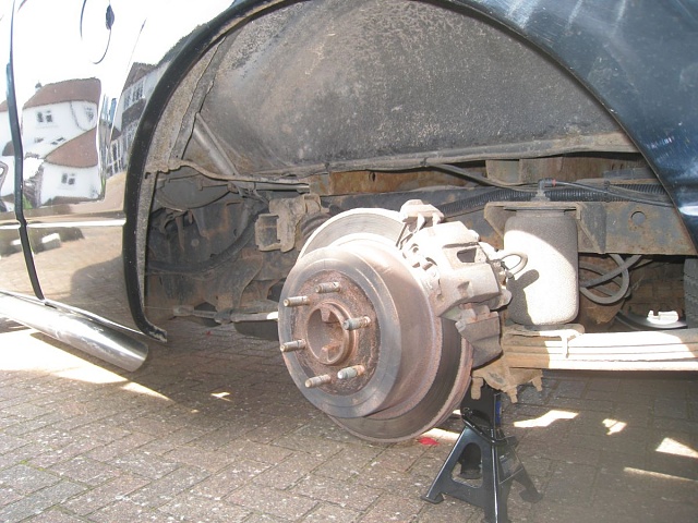 How Has My Truck Been Lowered?-rear-suspension-02.jpg