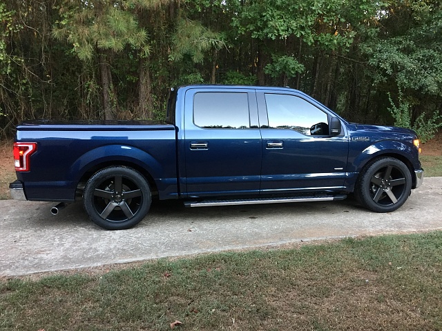let's see some MORE lowered trucks!!!....-img_3443.jpg
