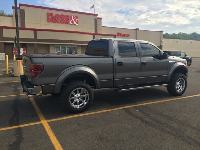 leveling kit or lift kit-image-1230820649.jpg