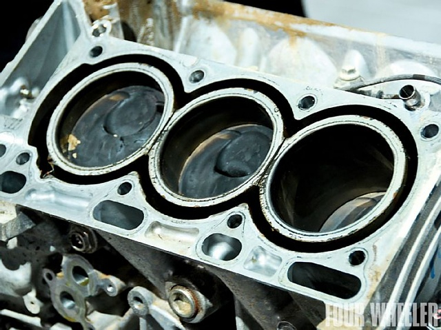 3.5L Ecoboost cylinder material-image-3134911853.jpg