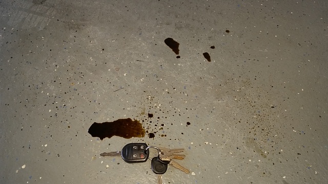 Oil spitting out of CAC weep hole.-2015-09-26-14.15.20.jpg