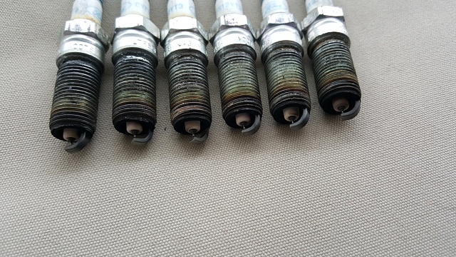 How's my spark plugs look to y'all (plus CAC sludge pics)-2015-11-07-15.01.45.jpg