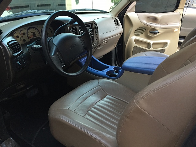 Custom 98 F150 STX-interior4.jpg