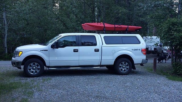 Lets see your campers being towed-kayaks-small.jpg