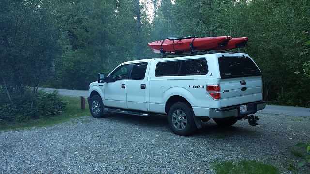 Do you carry two kayaks?  Pics?-kayaks2-small.jpg
