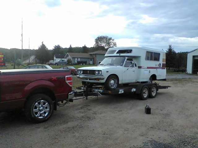 Towing another vehicle-motorhome.jpg