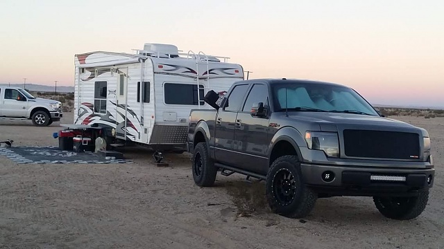 Lets see your campers being towed-truck-trailer-desert.jpg