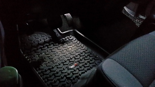 Finally installed Interior Front Footwell Lighting...-forumrunner_20140118_020309.jpg