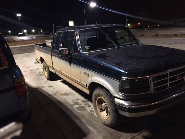 Any one have Blacked out light on f150-1976900_931700410175191_9025601207754729946_n.jpg