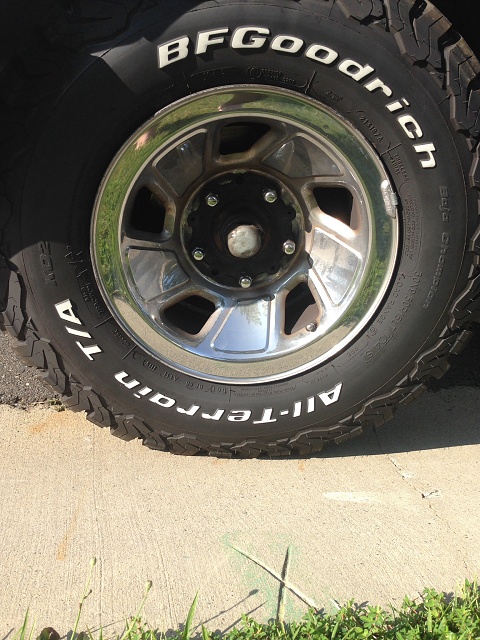 Pic of 15x7 8 spoke wheels with 31x10.5 tires-image.jpg