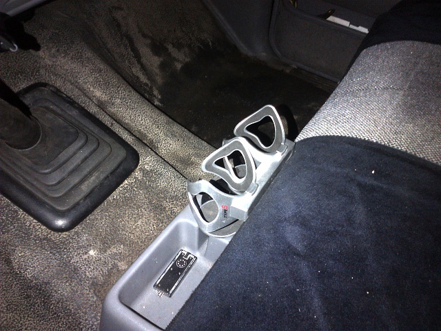 OEM cup holder in regular cab with bench seat-img-20120118-00011.jpg