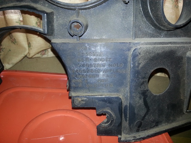 Repairing center console lid-forumrunner_20150124_152114.jpg