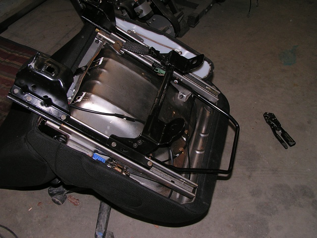 2003 Ford Ranger seats in a '90 F-150 **with pics-pict0017.jpg