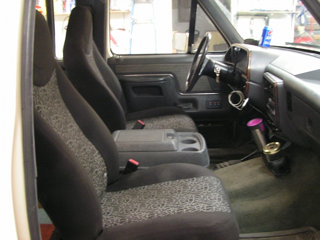 2003 Ford Ranger seats in a '90 F-150 **with pics-pict0020.jpg