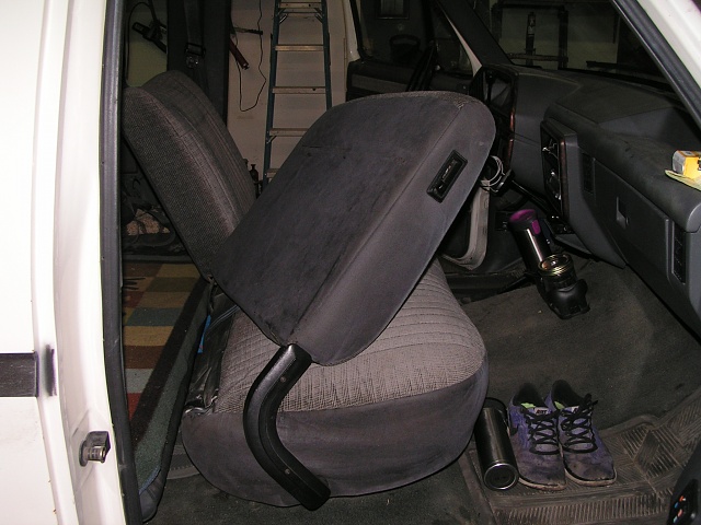 2003 Ford Ranger seats in a '90 F-150 **with pics-pict0014.jpg